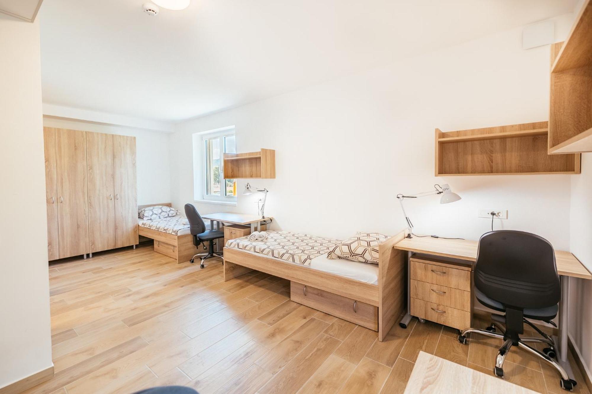 Prenocisca Prisoje Hostel Копер Екстериор снимка