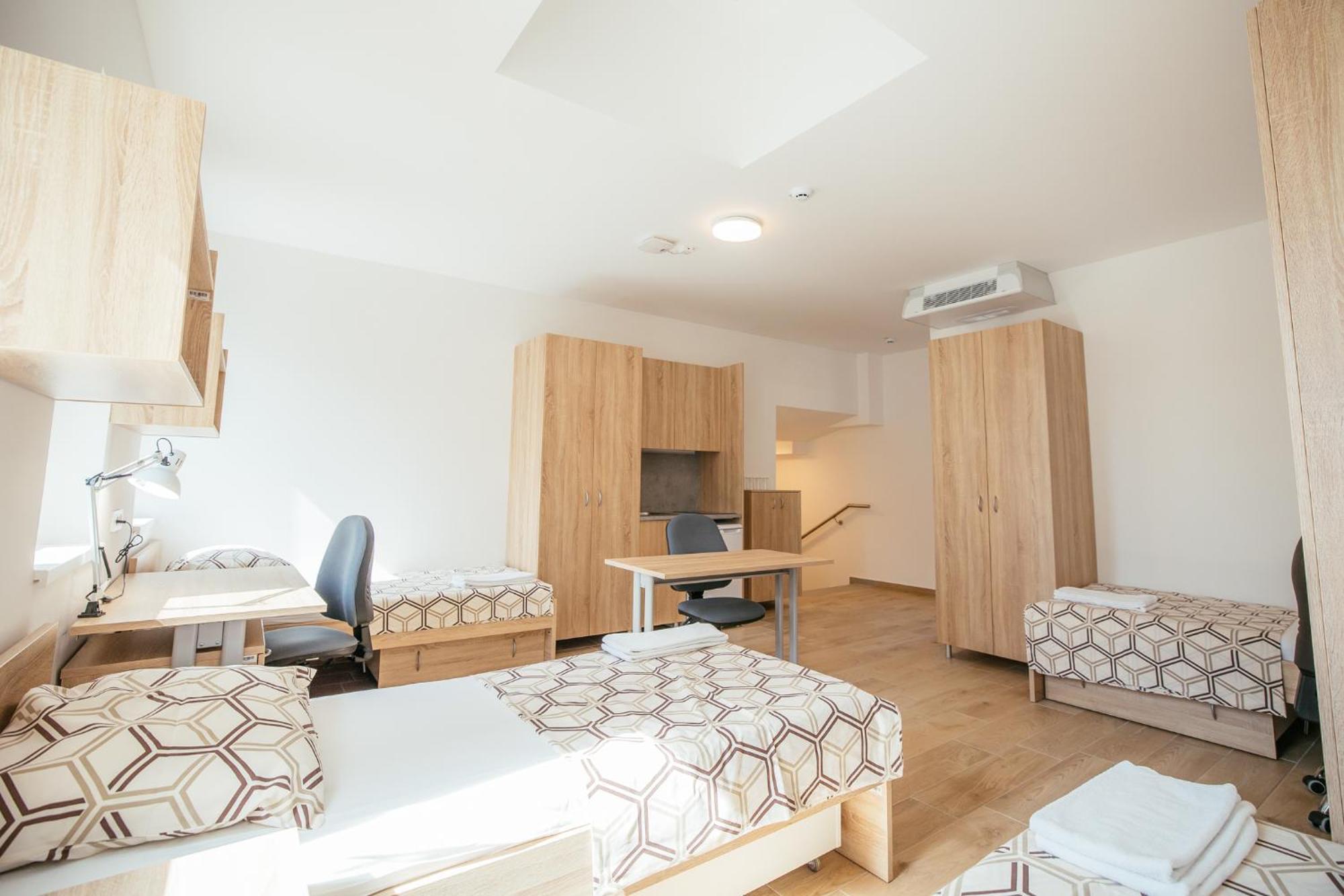 Prenocisca Prisoje Hostel Копер Екстериор снимка